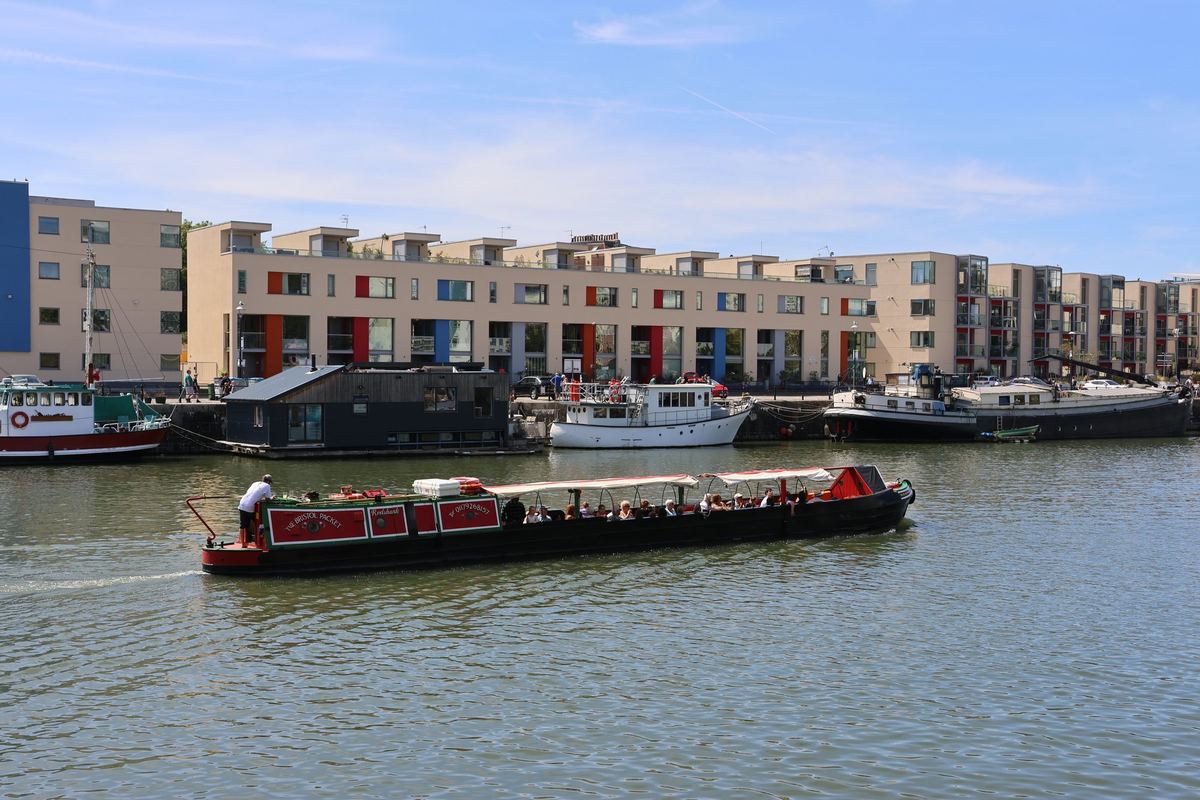 Harbour Tour, Harbourside