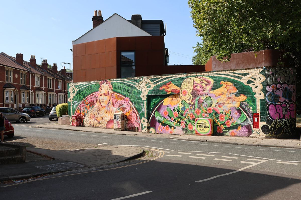 Graffiti photographed in 38 Mina Rd Bristol