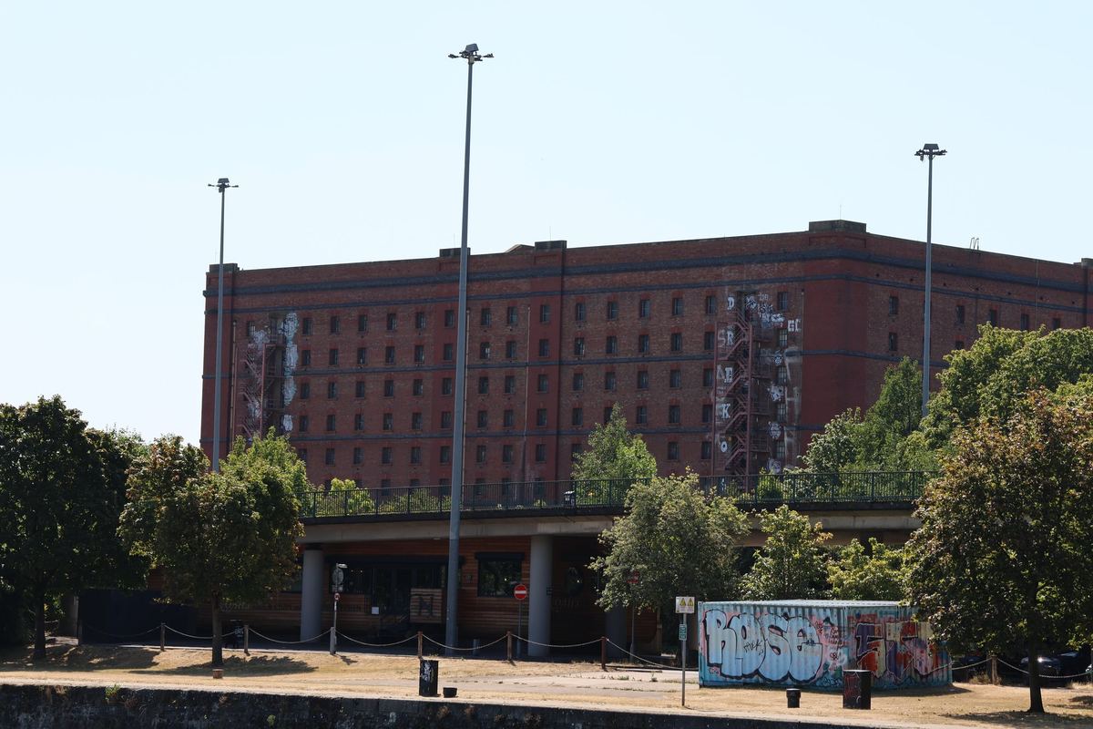 A Bond Tobacco Warehouse, Smeaton Road, Bristol, BS1 6XN