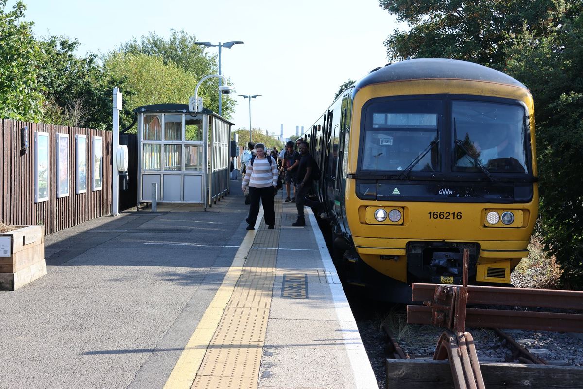The Train at Severn Beach, Bristol