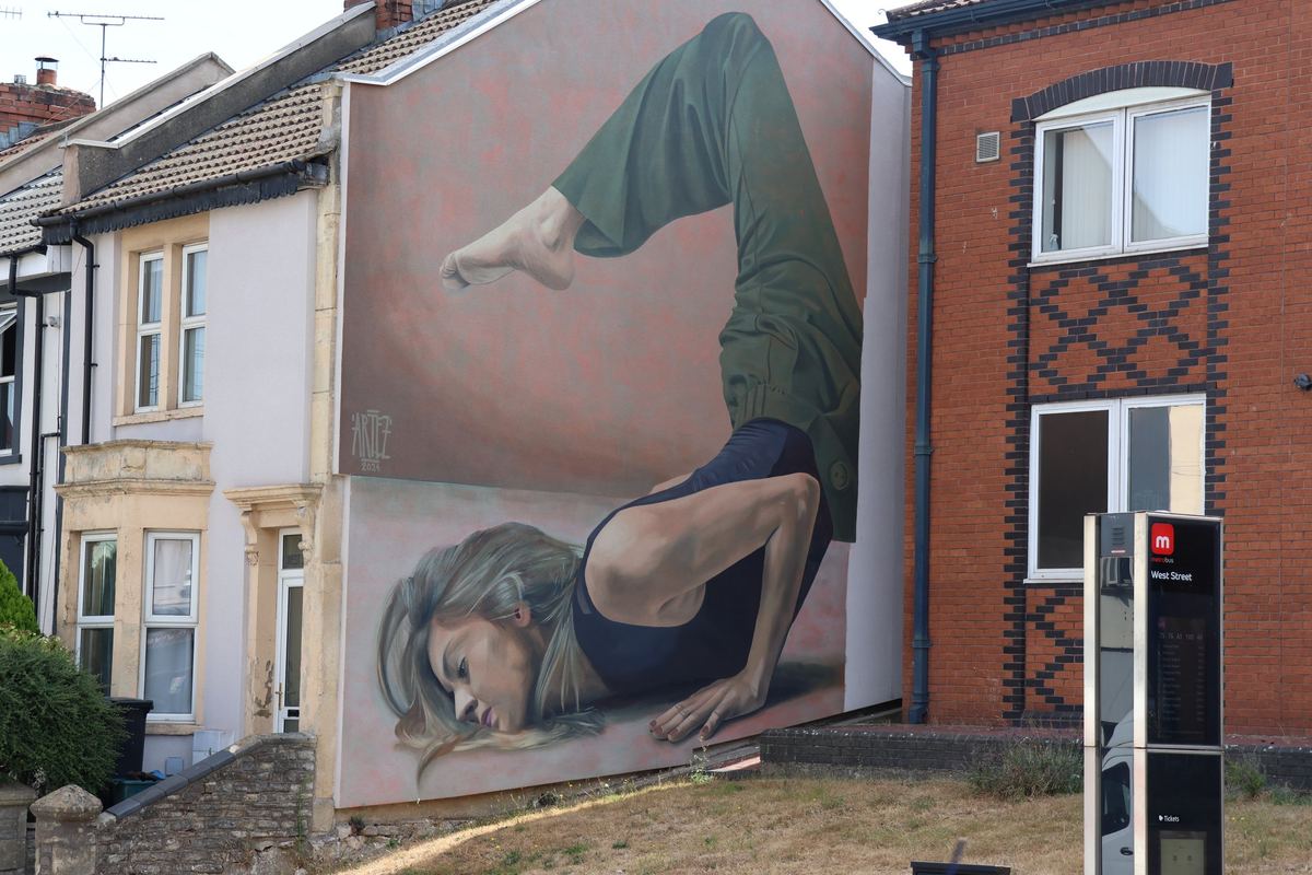 Photograph by Artez, 15 West Street, Bedminster, Bristol