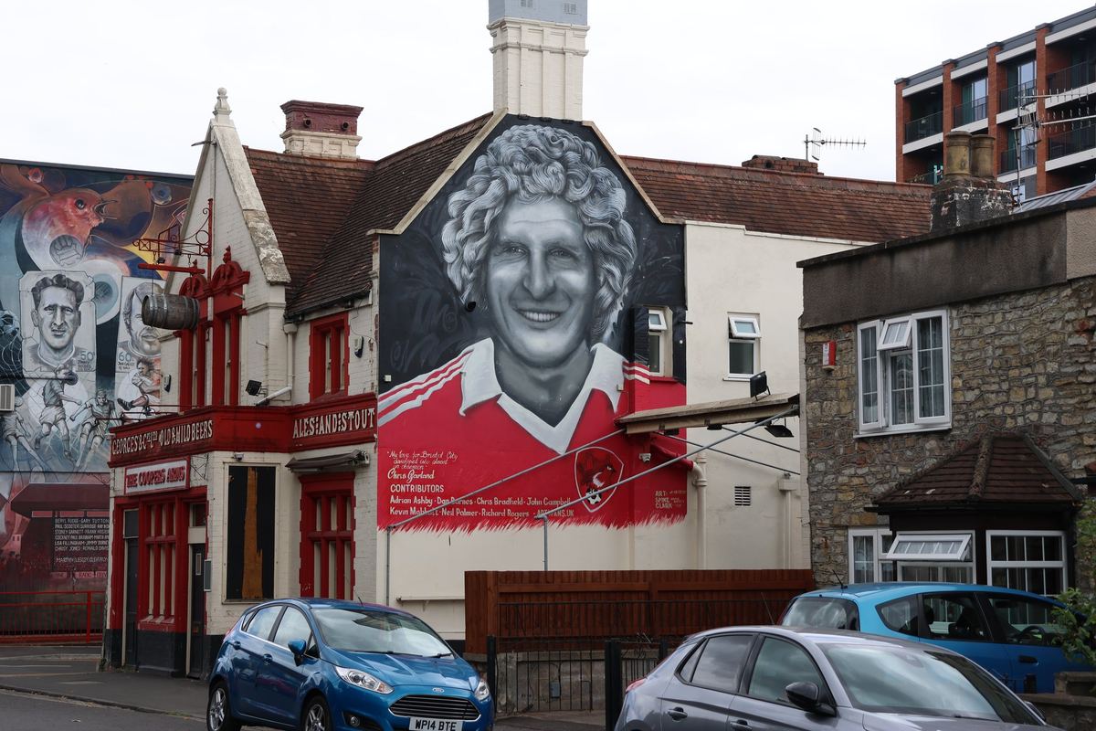 Graffiti photographed in 12-13 Ashton Rd, Ashton Gate, Bristol BS3 2EA