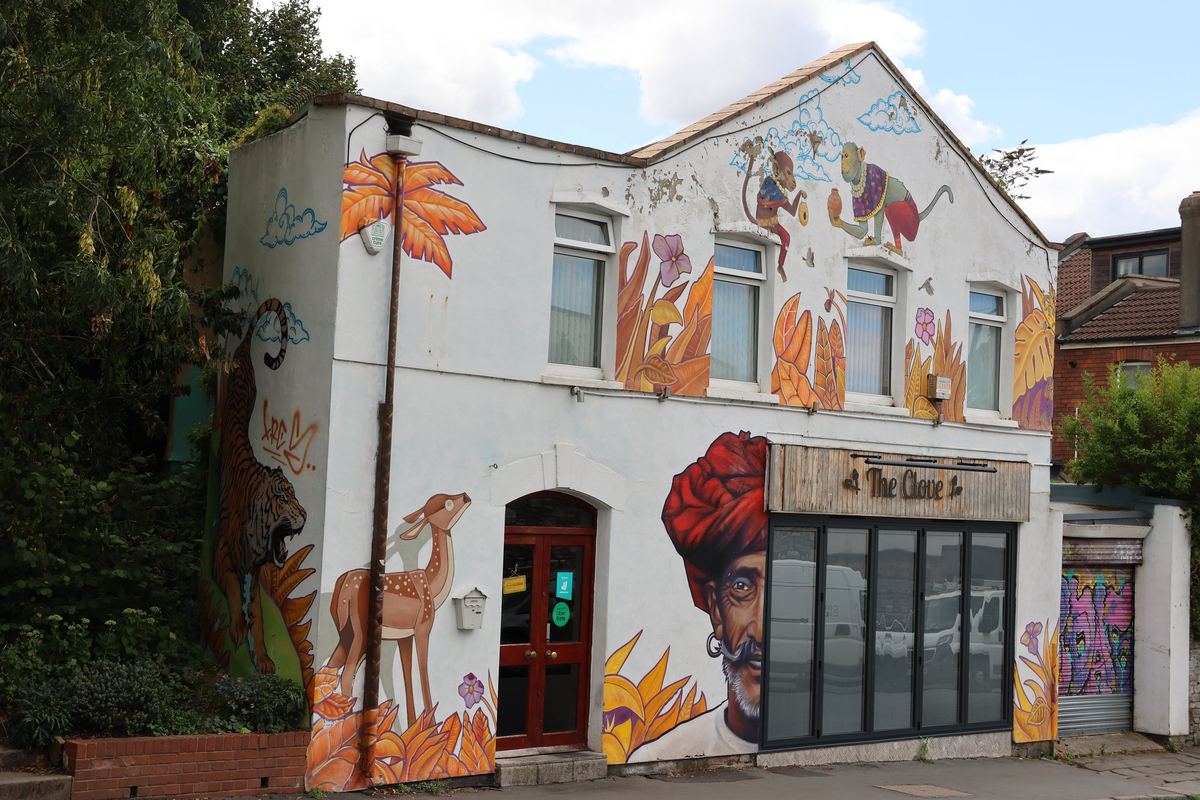 Photograph, 5 Luckwell Rd, Bedminster, Bristol BS3 3EL